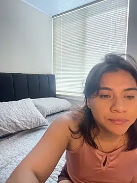 Nina-Eros1 online show from November 2025 05:00:02 PM