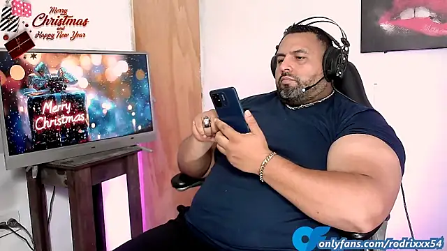 rodrix54 online show from December 2024 10:13:01 PM