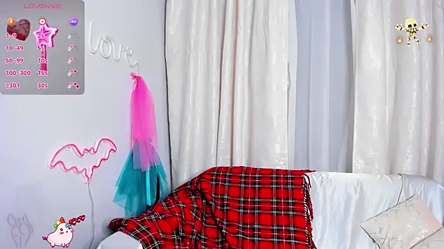 jessica tiny online show from November 2025 01:04:02 AM