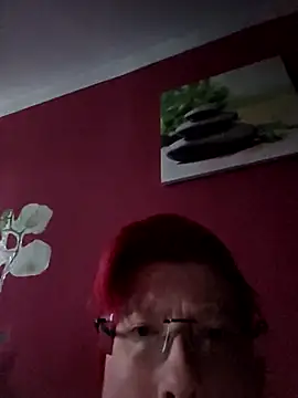 dieGeile0411 online show from October 2025 11:20:02 AM