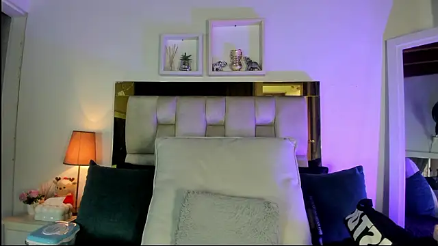 emmy r online show from March 2026 12:12:02 PM