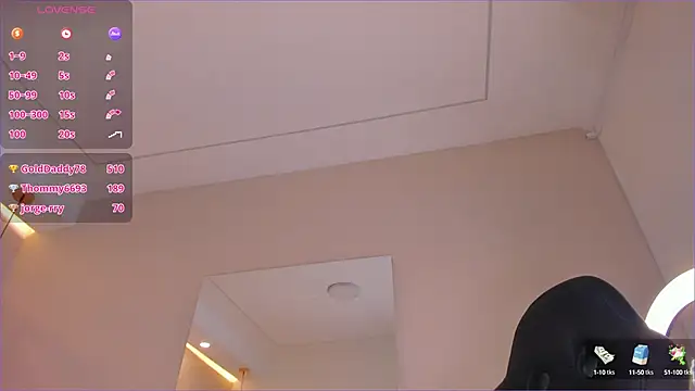 Snapshot of VioletaAbel chatting on January 2025 02:28:02 PM VioletaAbel online show from January 2025 02:28:02 PM