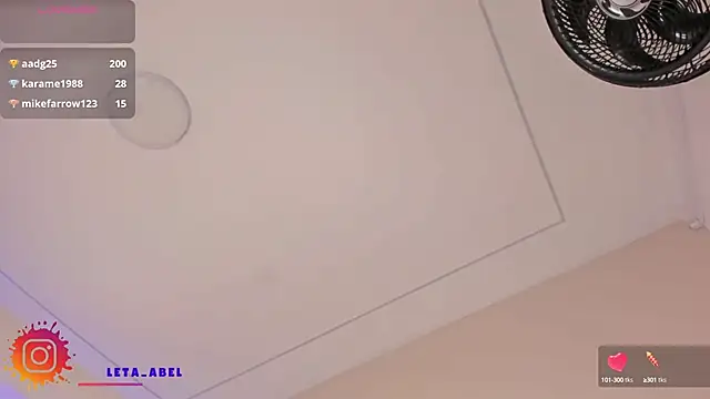 Snapshot of VioletaAbel chatting on February 2025 05:42:01 PM VioletaAbel online show from February 2025 05:42:01 PM