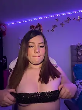 Jullieetta online show from February 2025 12:17:01 AM