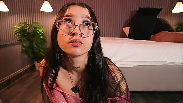 EriKlein online show from February 2026 08:10:02 PM