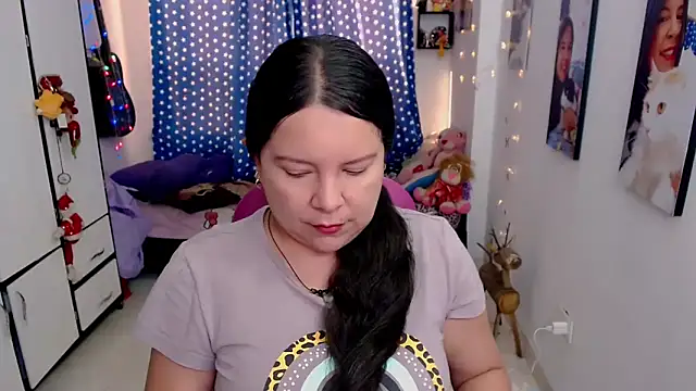 claryssa  online show from February 2026 08:57:02 PM