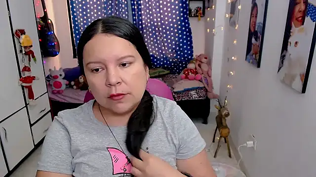 claryssa  online show from February 2026 08:38:01 PM