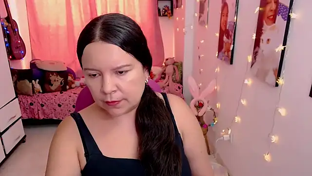 claryssa  online show from April 2026 06:46:02 PM