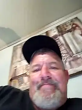 bigdoog8 online show from April 2026 12:50:01 AM