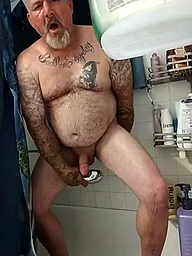 bigdoog8 online show from May 2026 07:35:02 AM