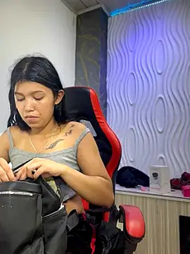 Snapshot of emily_rosse04 chatting on November 2025 11:10:03 AM emily rosse04 online show from November 2025 11:10:03 AM