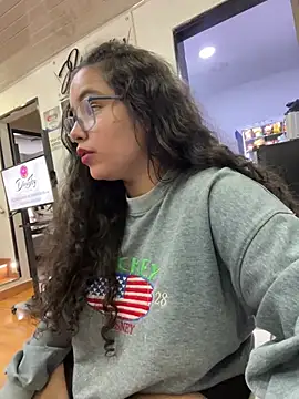 CurlyGirl 1 online show from March 2025 06:34:01 PM