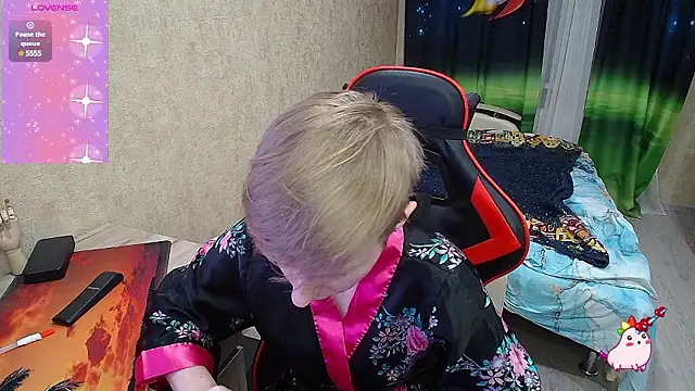 Alexis Gordon online show from December 2024 09:26:01 PM