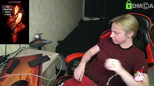 Alexis Gordon online show from October 2025 08:20:02 PM