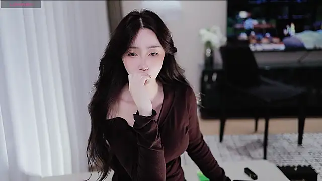 -Aricia- online show from September 2025 03:22:02 PM