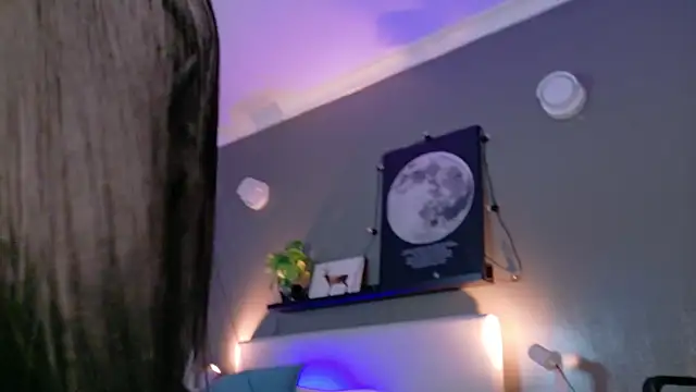 CristalCornner  online show from September 2025 07:46:02 PM