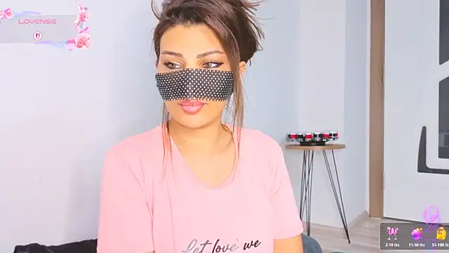 Turkish Latina online show from May 2026 10:22:02 PM