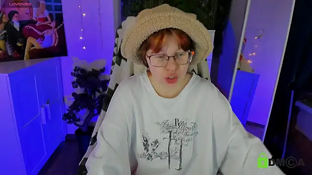 Melissa Wells online show from November 2025 08:44:01 PM