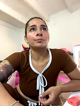 Meganmilk1 online show from October 2025 03:58:01 PM