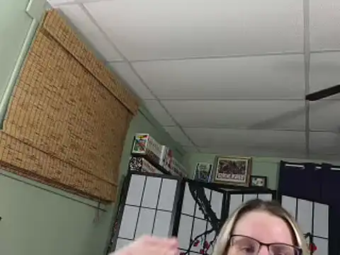 Snapshot of Sarahtineke chatting on January 2025 04:21:01 AM Sarahtineke online show from January 2025 04:21:01 AM