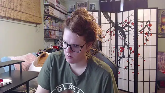 Sarahtineke online show from July 2026 07:09:01 PM