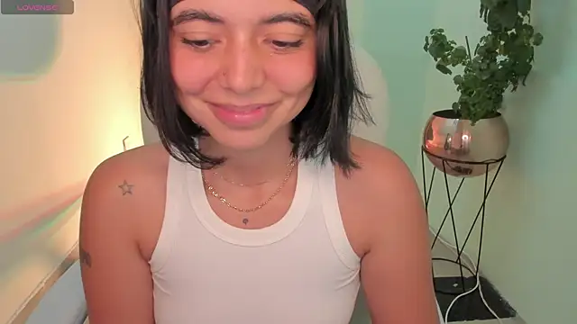 NicolRoss  online show from January 2025 04:46:01 PM