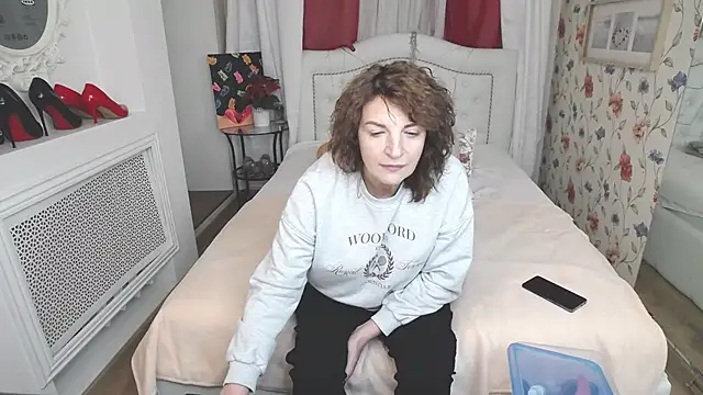 Snapshot of AmiHotGranny chatting on November 2025 10:31:01 AM AmiHotGranny online show from November 2025 10:31:01 AM