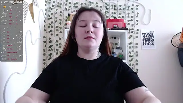 Light Luna online show from February 2025 05:53:02 AM