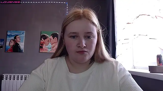 Light Luna online show from October 2025 05:30:02 AM