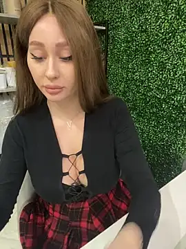 Deonta  online show from November 2025 12:03:02 AM