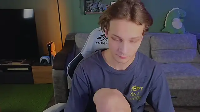 TeddyLiLboy online show from October 2025 02:40:01 PM