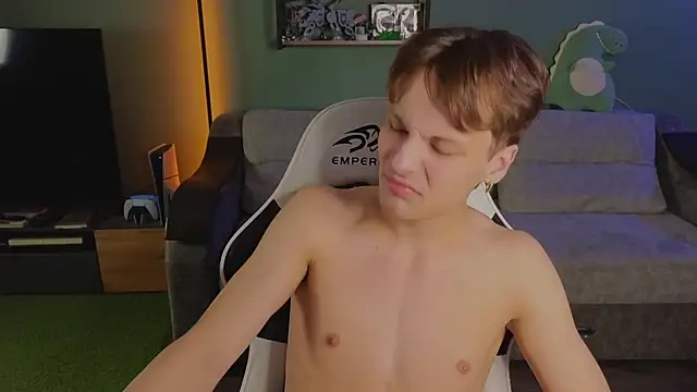 TeddyLiLboy online show from November 2025 03:52:02 PM