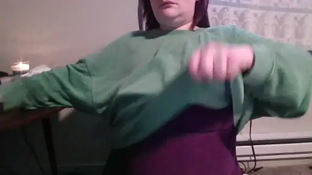 Snapshot of BeckiTooSweet chatting on June 2026 10:27:02 PM BeckiTooSweet online show from June 2026 10:27:02 PM