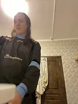 EvaMiron online show from January 2025 04:47:01 AM