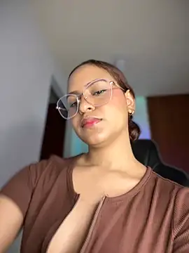 Snapshot of gretta_kler1 chatting on February 2025 05:36:02 PM gretta kler1 online show from February 2025 05:36:02 PM