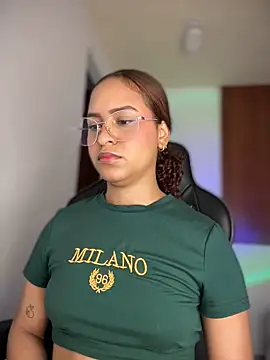 Snapshot of gretta_kler1 chatting on March 2025 05:33:01 PM gretta kler1 online show from March 2025 05:33:01 PM