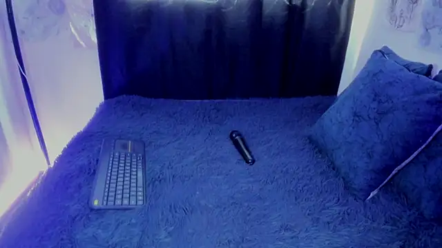 Keket Smitth online show from November 2025 08:21:01 PM