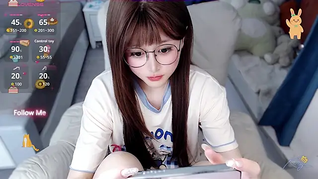 Snapshot of Sweet-18wanwan chatting on June 2026 06:18:02 AM Sweet-18wanwan online show from June 2026 06:18:02 AM