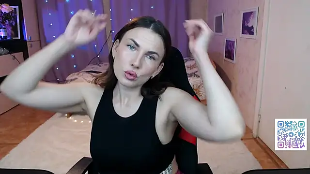 Snapshot of Daniela_Cooperr chatting on May 2026 07:11:02 PM Daniela Cooperr online show from May 2026 07:11:02 PM