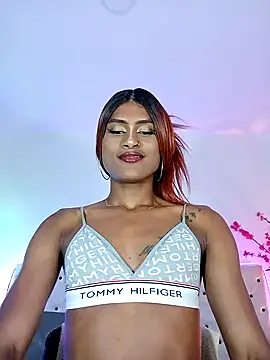 Snapshot of Elektra_Queen chatting on January 2025 04:41:01 PM Elektra Queen online show from January 2025 04:41:01 PM