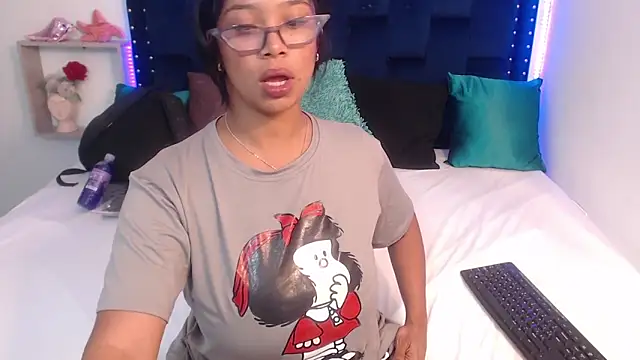 SaraApril 1 online show from February 2025 09:01:02 PM