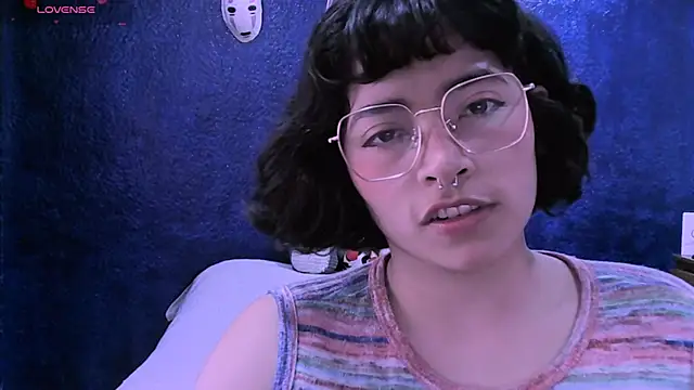 NinaYellow online show from December 2024 02:08:02 PM