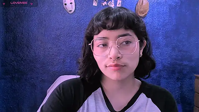 NinaYellow online show from January 2025 04:41:01 PM