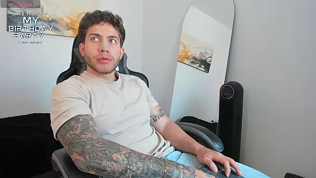 LucianSinclair online show from December 2024 05:13:01 PM