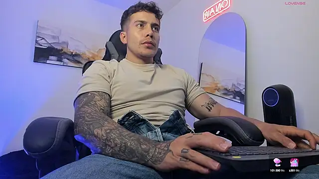 LucianSinclair online show from December 2024 12:47:01 AM