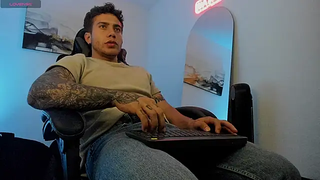 LucianSinclair online show from January 2025 12:12:02 AM