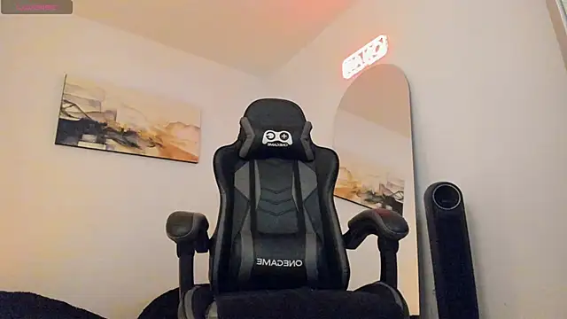 LucianSinclair online show from January 2025 12:37:01 AM