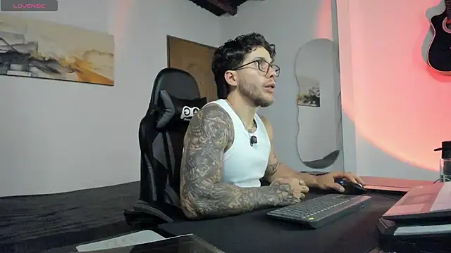 LucianSinclair online show from August 2026 12:23:01 AM