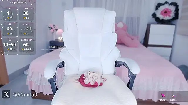 PimChanOK online show from March 2025 11:27:01 PM