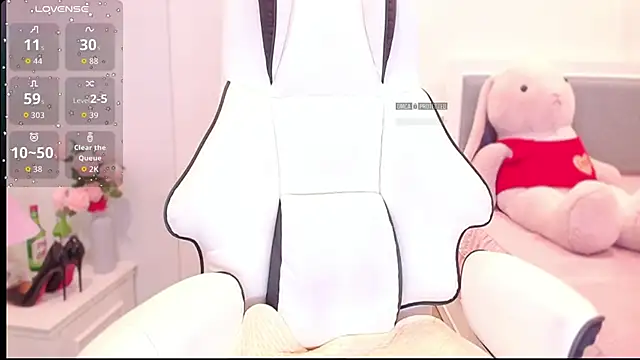 PimChanOK online show from November 2025 01:41:01 AM